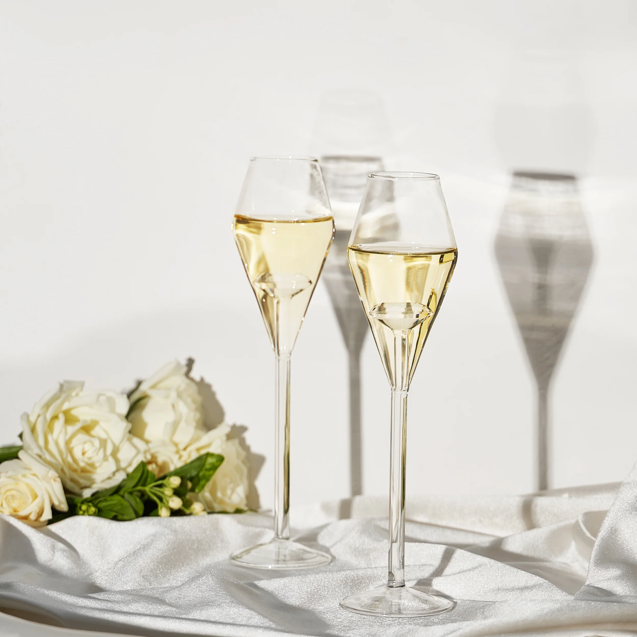Champagne Flute Glassware | Set of 2, 7.8 OZ | Diamond Stemmed Glass - Keen Glass Solutions