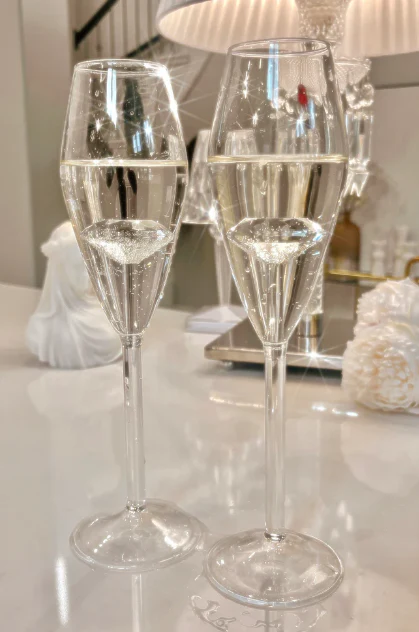Champagne Flute Glassware | Set of 2, 7.8 OZ | Diamond Stemmed Glass - Keen Glass Solutions