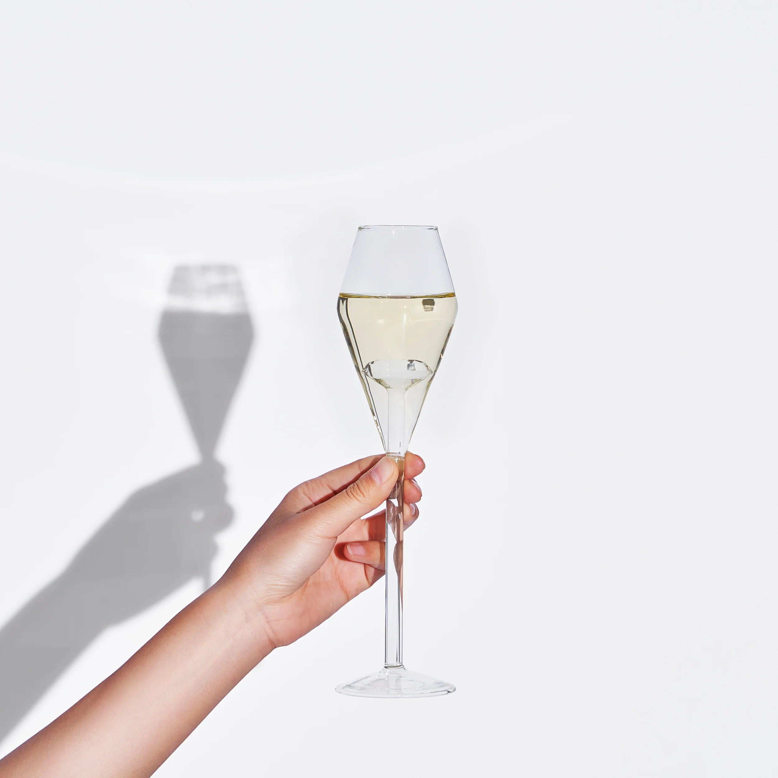 Champagne Flute Glassware | Set of 2, 7.8 OZ | Diamond Stemmed Glass - Keen Glass Solutions